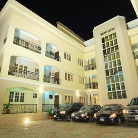 Room In Lodge - Apartment Royale Hotel-3 Bd Apartment อีเคจา ภายนอก รูปภาพ